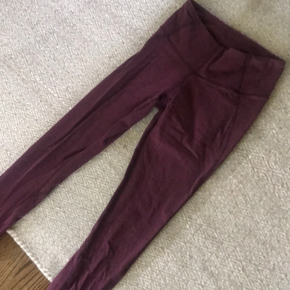 Lululemon maroon leggings